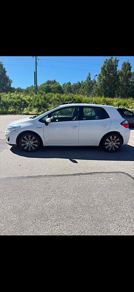 Toyota Auris 7 of 7