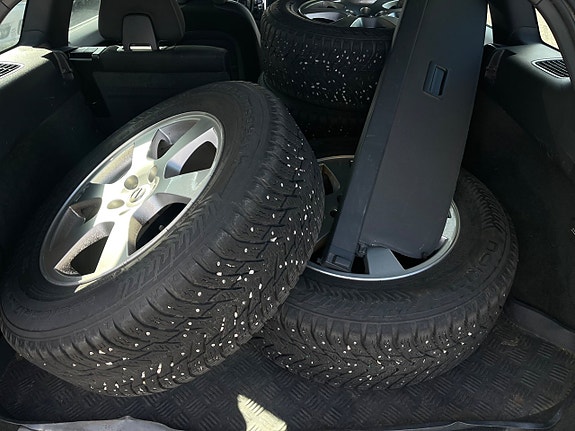 Volvo XC60 16 of 20
