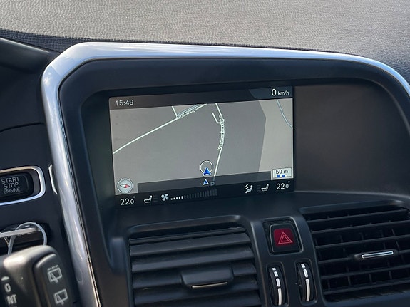 Volvo XC60 14 of 20