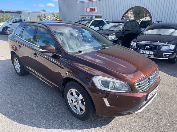 Volvo XC60 17 of 20
