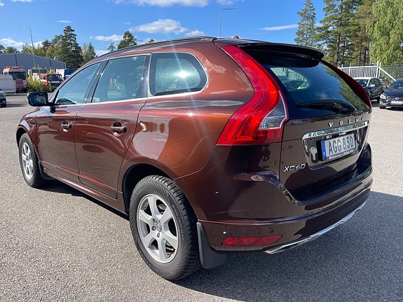 Volvo XC60 4 of 20