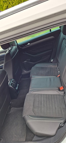 Volkswagen Passat 6 of 10