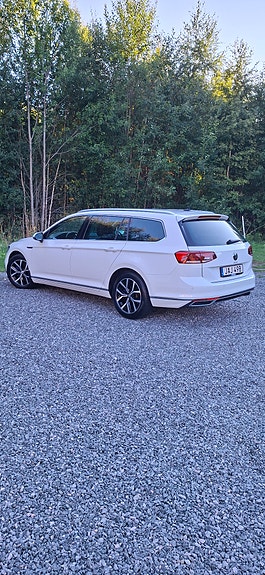 Volkswagen Passat 5 of 10
