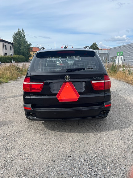 BMW X5 4 of 9