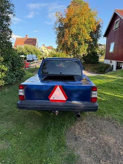 Volvo 740 2 of 6