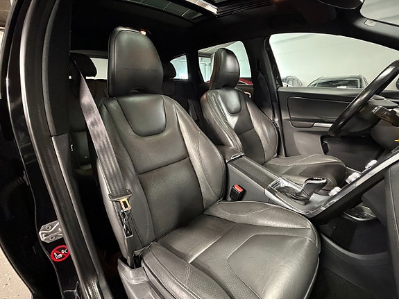 Volvo XC60 24 of 29