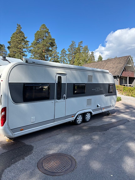Hobby 650 KMFE DE LUXE 2 of 9