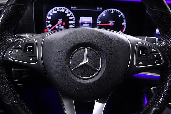 Mercedes-Benz E220 24 of 26