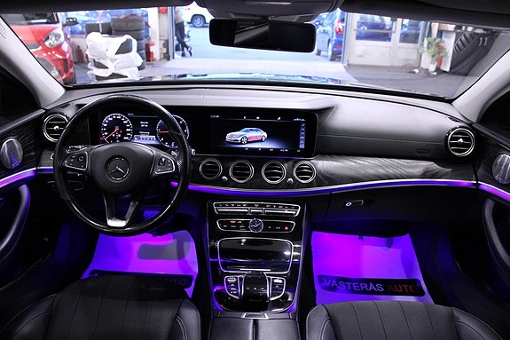 Mercedes-Benz E220 18 of 26