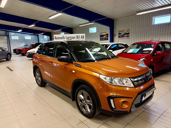 Suzuki Vitara 2 of 8