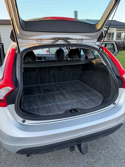 Volvo V60 4 of 7