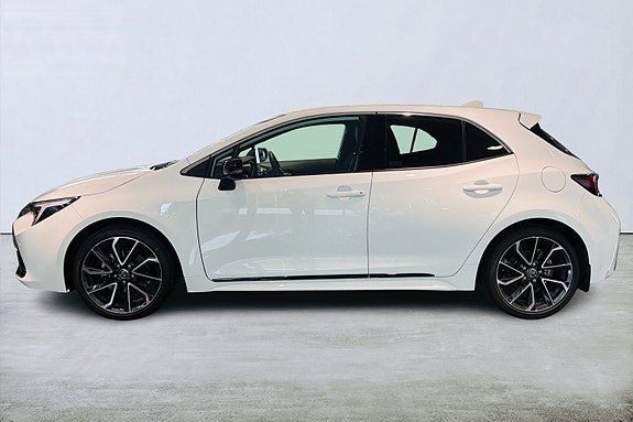 Toyota Corolla 2 of 20