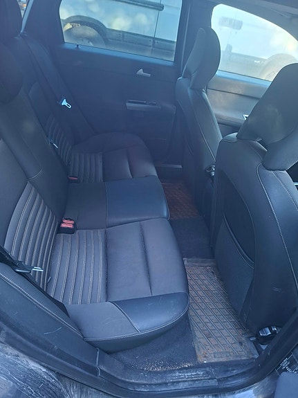 Volvo V50 3 of 6