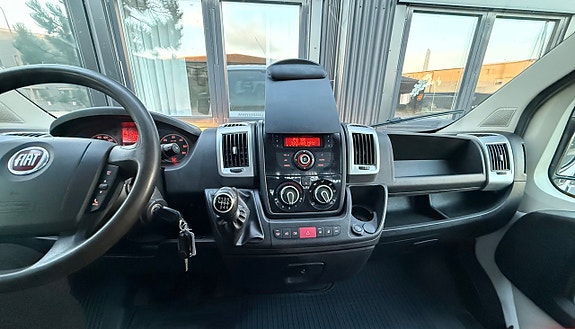 Fiat Ducato 10 of 13