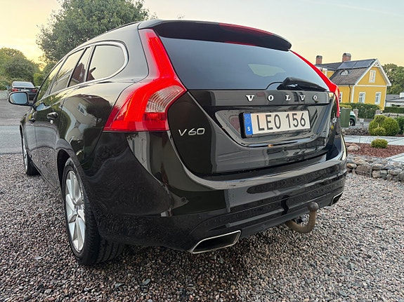 Volvo V60 7 of 17