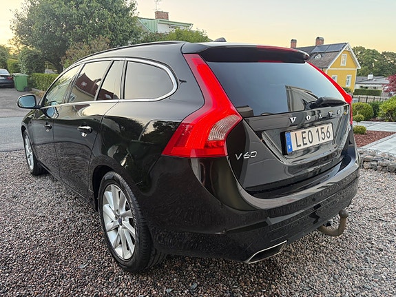 Volvo V60 6 of 17