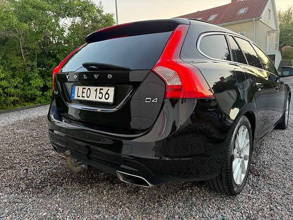 Volvo V60 9 of 17