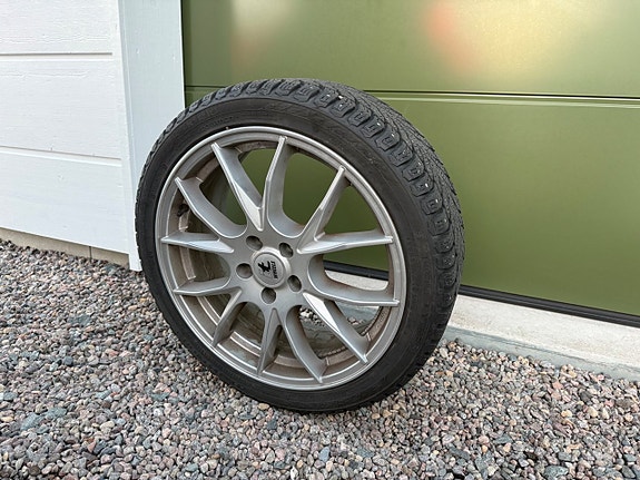 Volvo V60 16 of 17