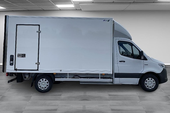Mercedes-Benz eSprinter 420 4 of 20