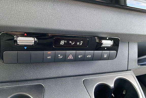 Mercedes-Benz eSprinter 420 8 of 20