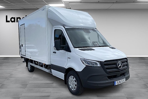 Mercedes-Benz eSprinter 420 2 of 20