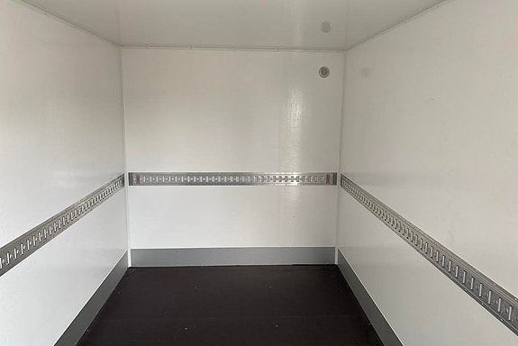 Mercedes-Benz eSprinter 420 11 of 20