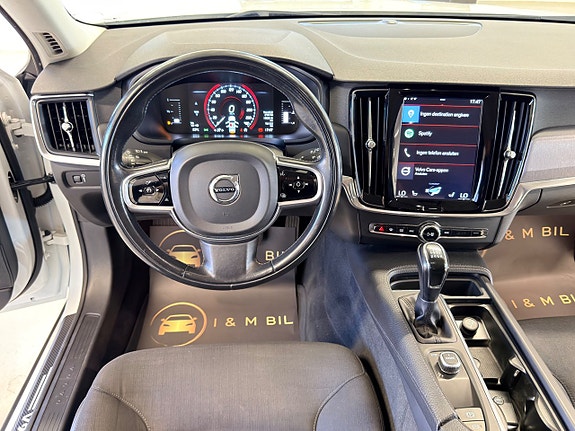 Volvo V90 16 of 25