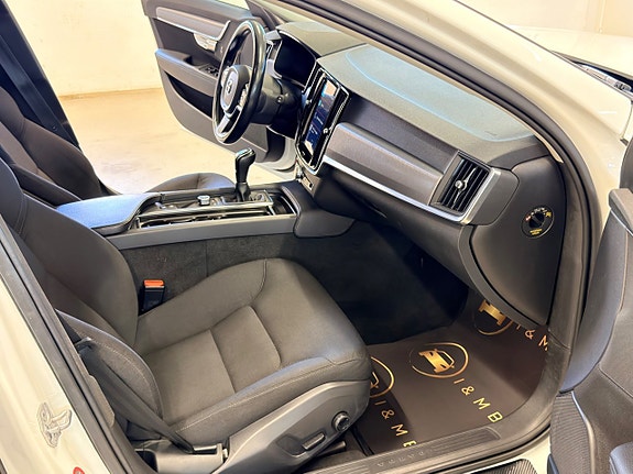 Volvo V90 10 of 25