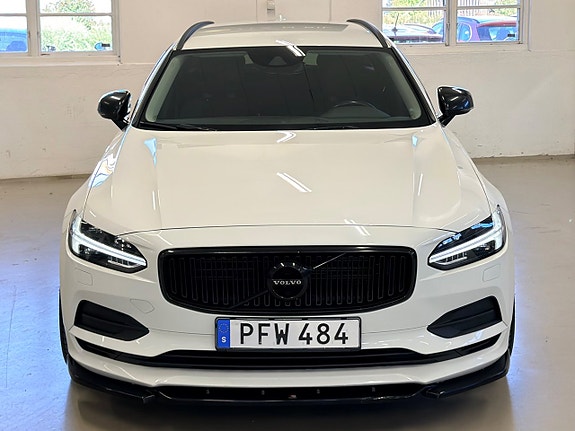 Volvo V90 5 of 25