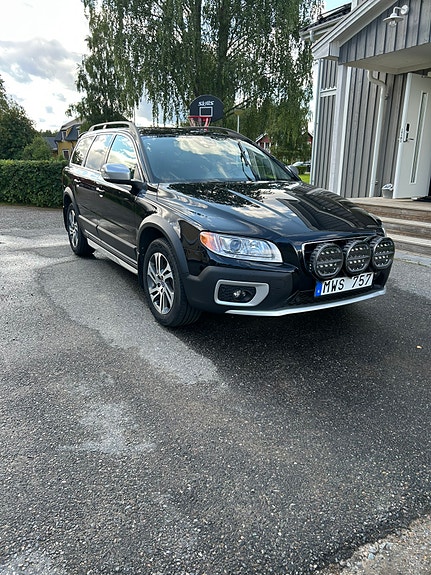 Volvo XC70 3 of 13