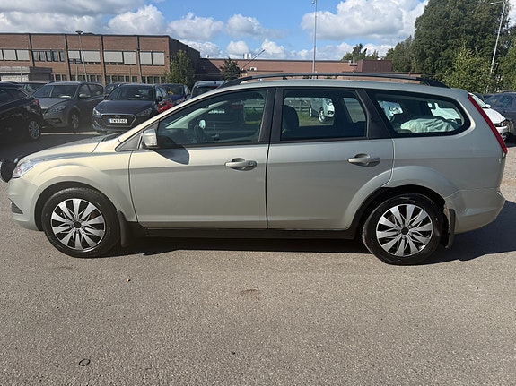 Ford Focus 3 of 5