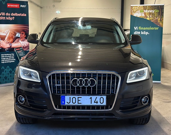 Audi Q5 2 of 24