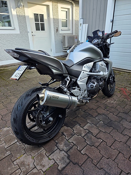 Kawasaki Z750 7 of 7