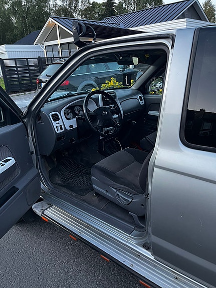 Nissan Navara 3 of 7