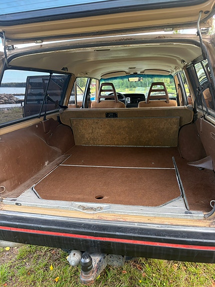 Volvo 245 19 of 29