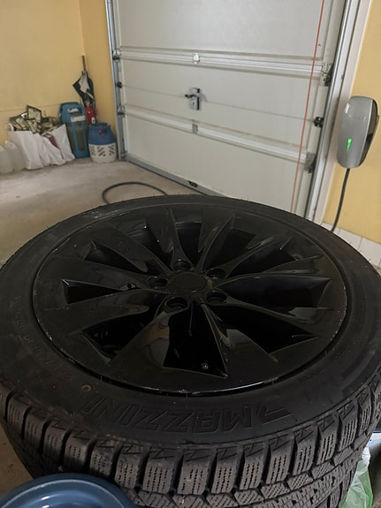 Tesla Model S 16 of 16