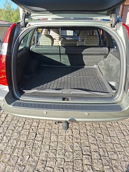 Volvo V70 8 of 10