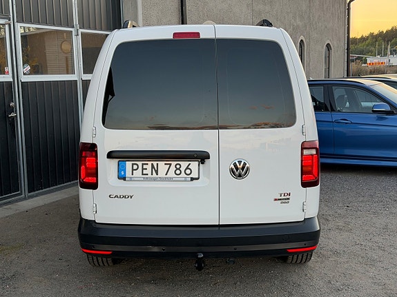 Volkswagen Caddy Maxi 6 of 15