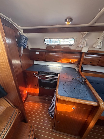 Bavaria 32 Cruiser - Fullutrustad i bra skick. 9 of 14