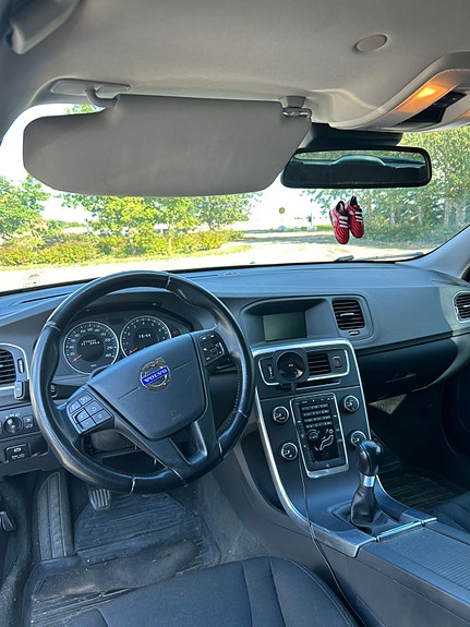 Volvo V60 6 of 6