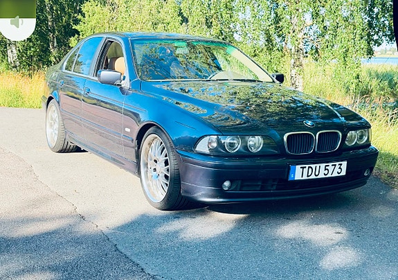 BMW 530i 2 of 3