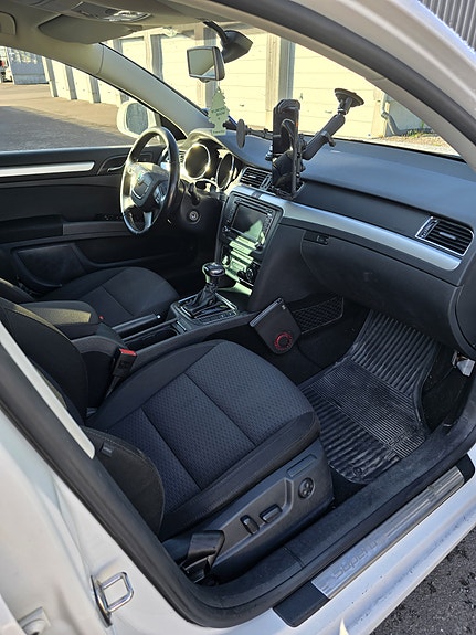 Skoda Superb 6 of 7