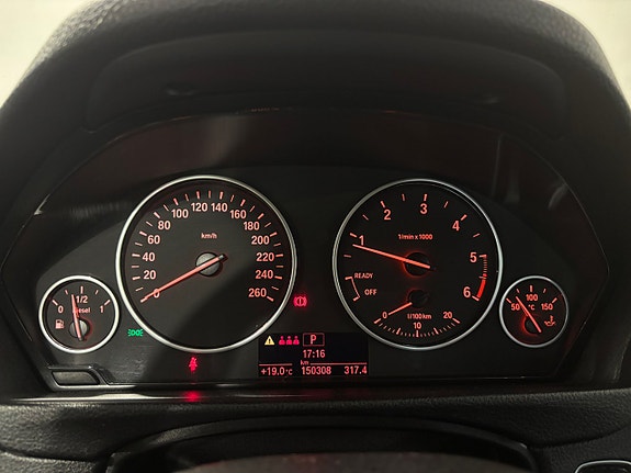 BMW 318d 26 of 30