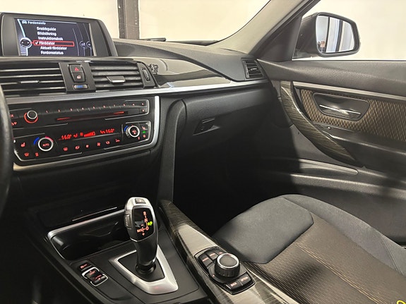 BMW 318d 27 of 30