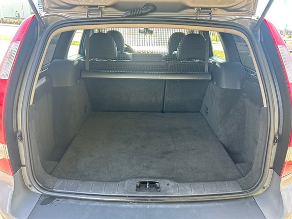 Volvo V50 8 of 11