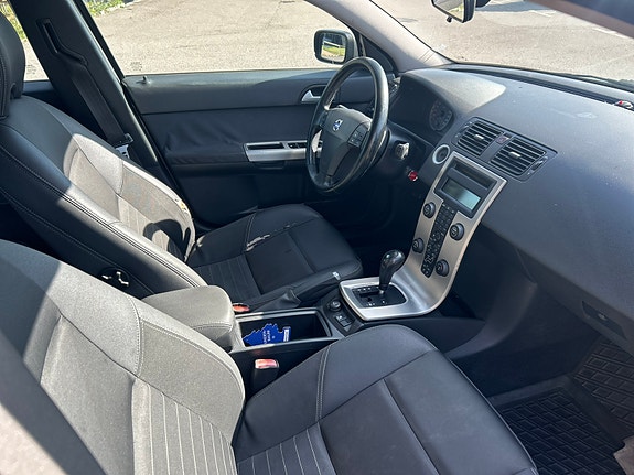 Volvo V50 5 of 11