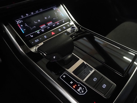 Audi Q8 19 of 27