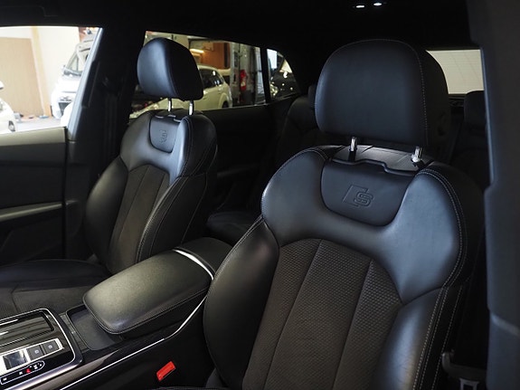Audi Q8 14 of 27