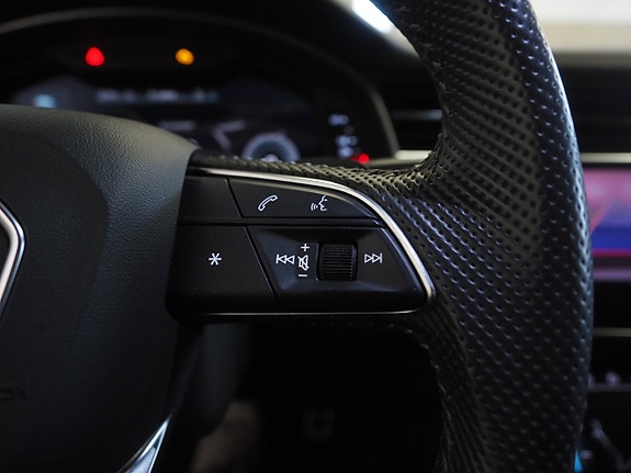 Audi Q8 21 of 27