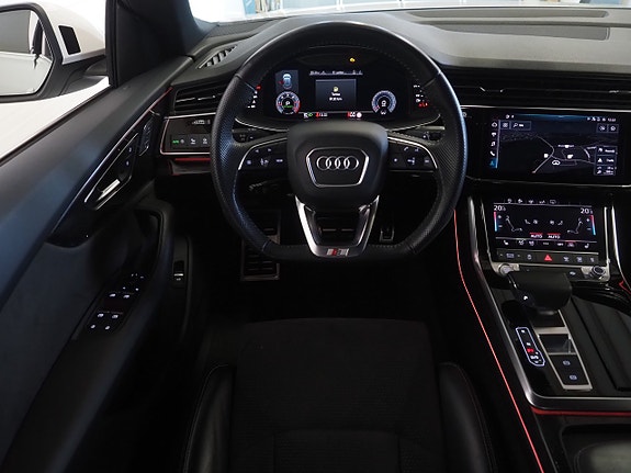 Audi Q8 15 of 27